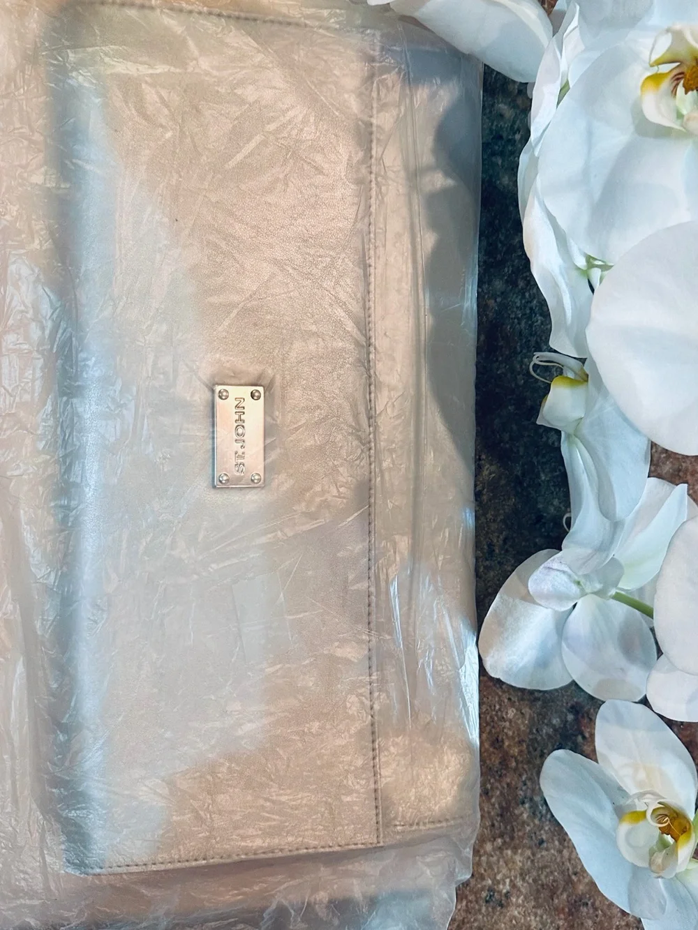 St. John Silver Beautiful leather bag for a party Silver color.